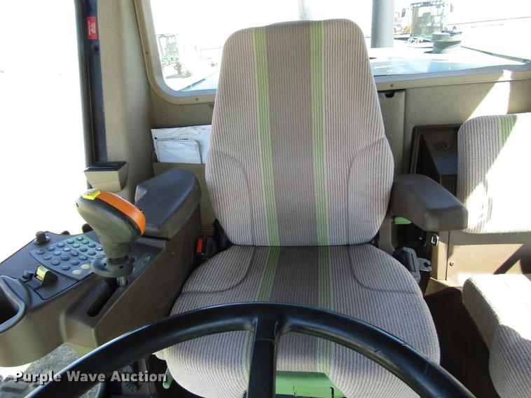 image for item DB6783 2011 John Deere R450 windrower