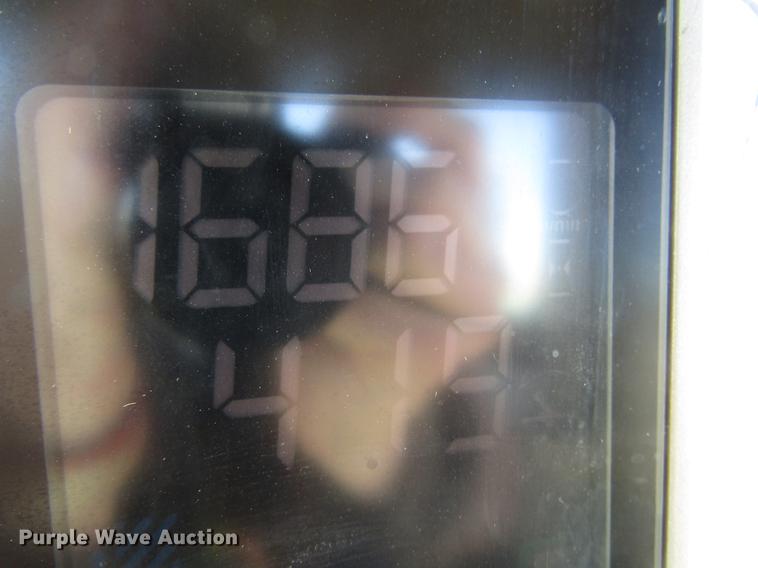 image for item DB6783 2011 John Deere R450 windrower