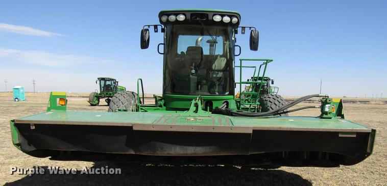 image for item DB6783 2011 John Deere R450 windrower