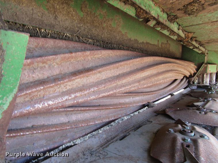 image for item DB6783 2011 John Deere R450 windrower