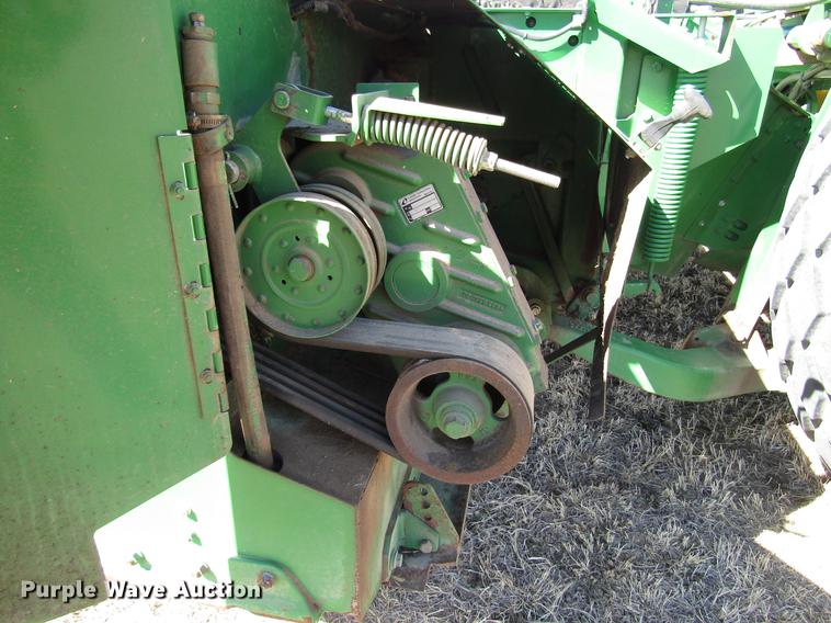 image for item DB6783 2011 John Deere R450 windrower