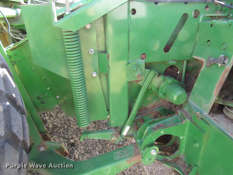 image for item DB6783 2011 John Deere R450 windrower