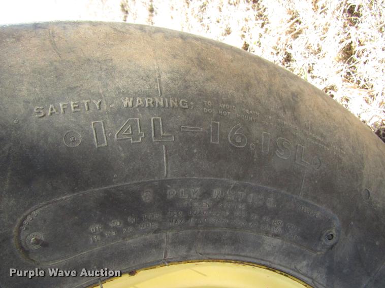 image for item DB6783 2011 John Deere R450 windrower