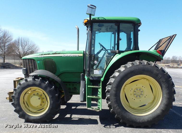 image for item DD2329 2005 John Deere 6615 MFWD tractor