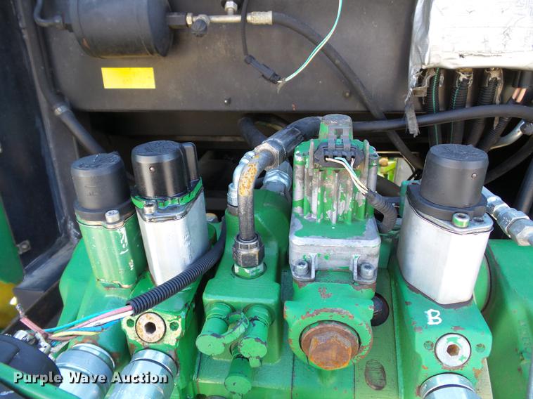 image for item DD2329 2005 John Deere 6615 MFWD tractor