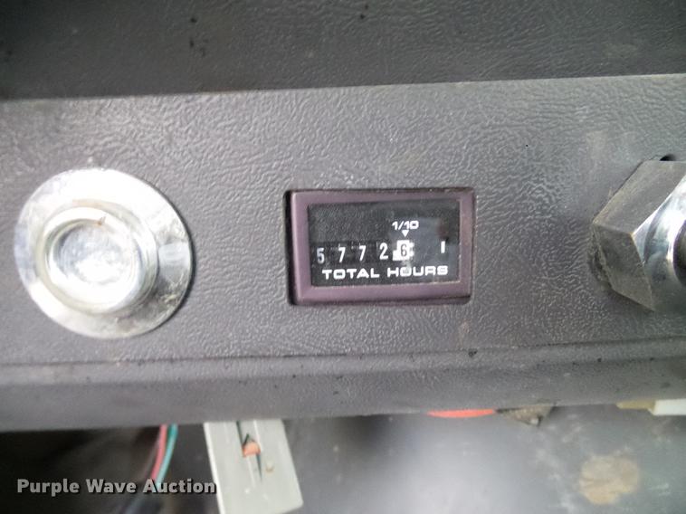 image for item DD5386 1995 Ford L8000 feed mixer truck