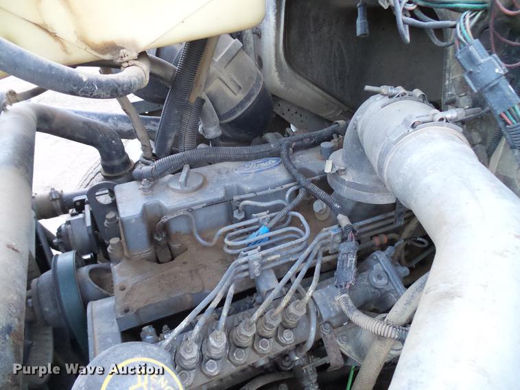 image for item DD5386 1995 Ford L8000 feed mixer truck