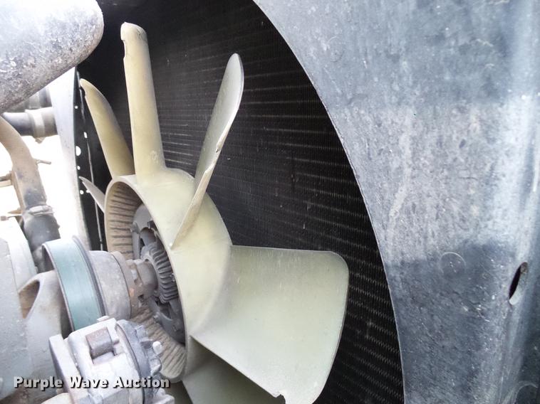 image for item DD5386 1995 Ford L8000 feed mixer truck