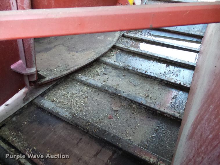 image for item DD5386 1995 Ford L8000 feed mixer truck