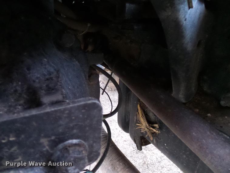 image for item DD5386 1995 Ford L8000 feed mixer truck