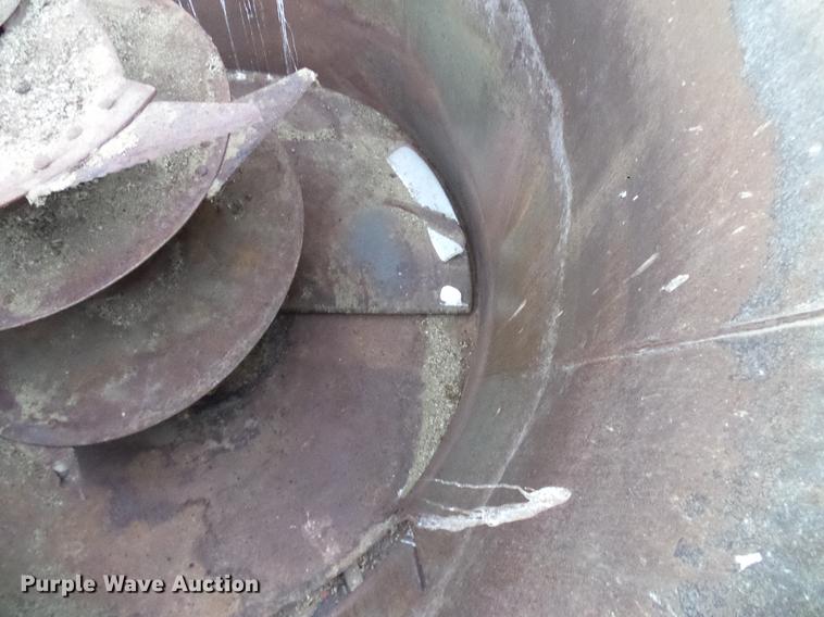 image for item DD5386 1995 Ford L8000 feed mixer truck