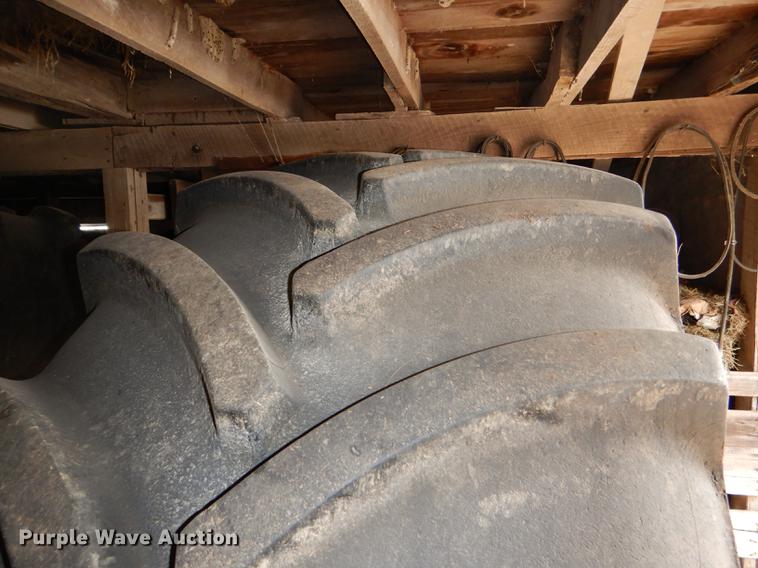 image for item DE0146 (2) Goodyear Optitrac 900/75R32 tires