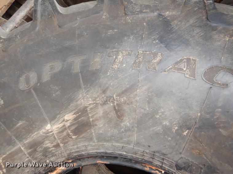 image for item DE0146 (2) Goodyear Optitrac 900/75R32 tires