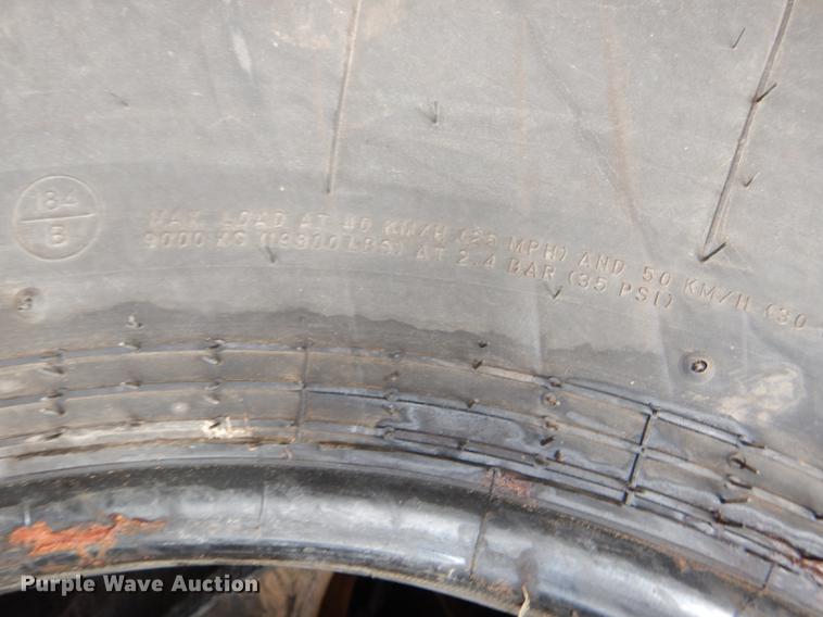 image for item DE0146 (2) Goodyear Optitrac 900/75R32 tires