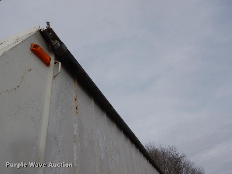 image for item DE0152 1996 White double hopper bottom grain trailer