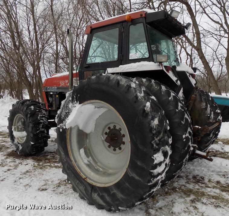image for item DE7614 1987 Case IH 3594 MFWD tractor