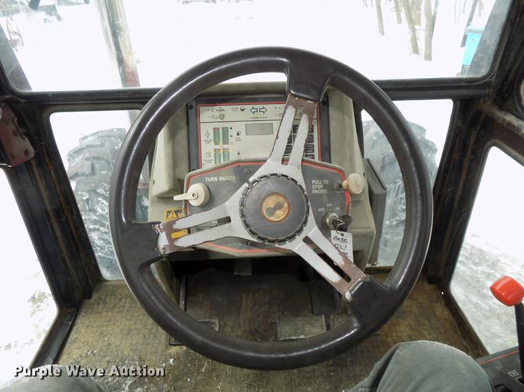 image for item DE7614 1987 Case IH 3594 MFWD tractor