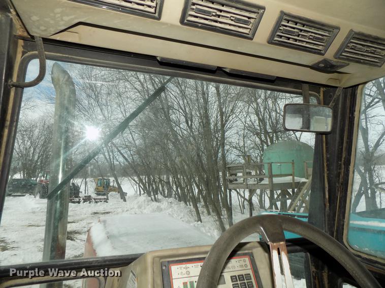 image for item DE7614 1987 Case IH 3594 MFWD tractor