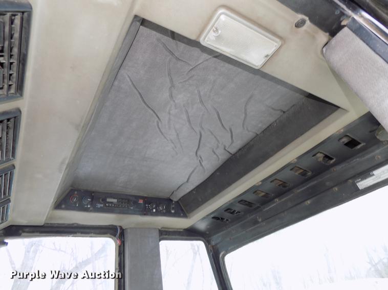 image for item DE7614 1987 Case IH 3594 MFWD tractor