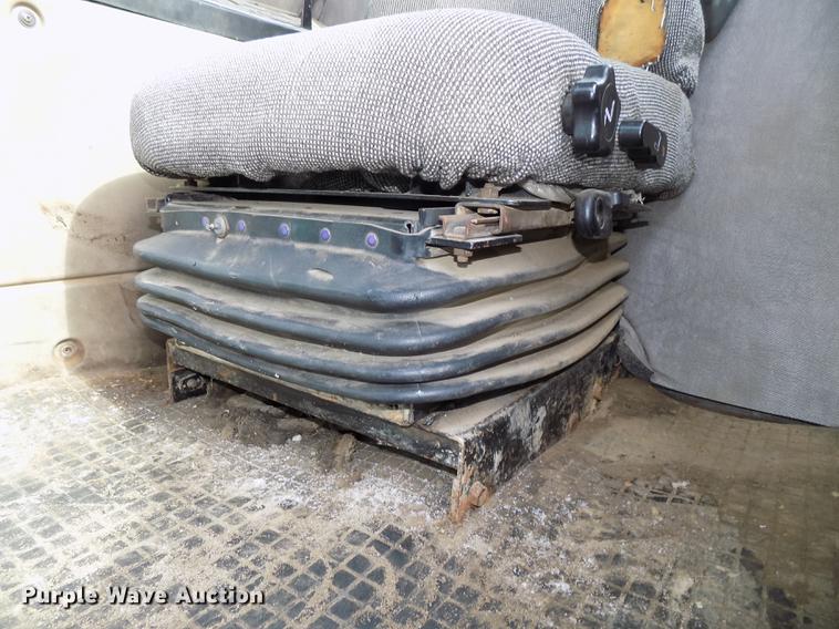 image for item DE7614 1987 Case IH 3594 MFWD tractor