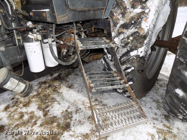 image for item DE7614 1987 Case IH 3594 MFWD tractor