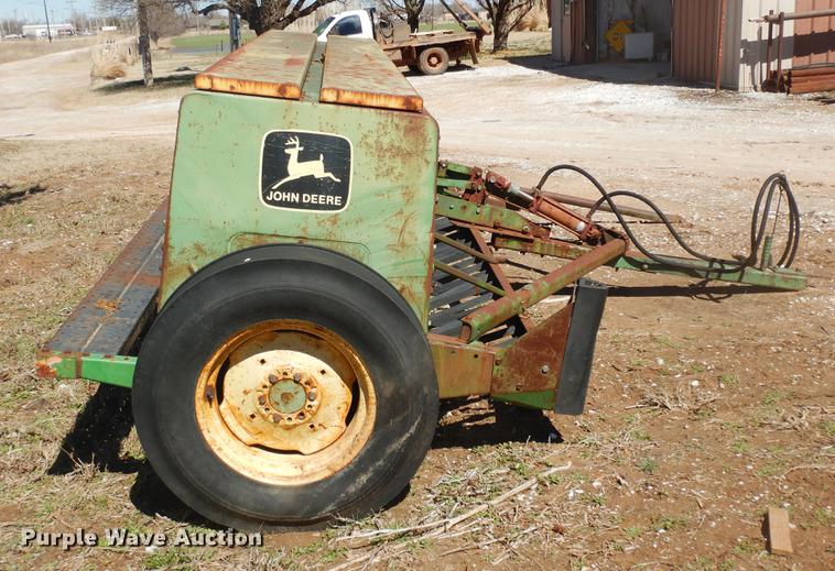 image for item DF4361 John Deere 8300 grain drill