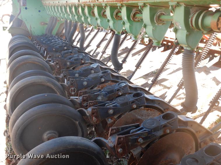 image for item DF4361 John Deere 8300 grain drill