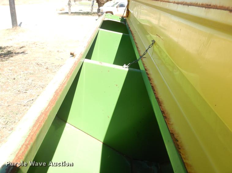 image for item DF4361 John Deere 8300 grain drill