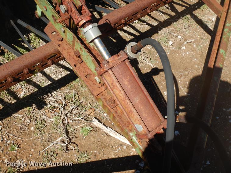 image for item DF4361 John Deere 8300 grain drill