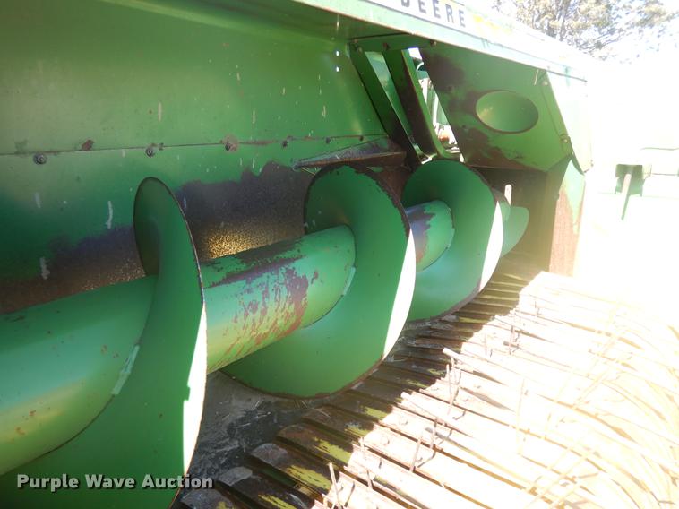 image for item DF4362 John Deere 346 small square baler