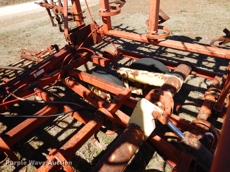 image for item DF4364 Krause 4100 field cultivator