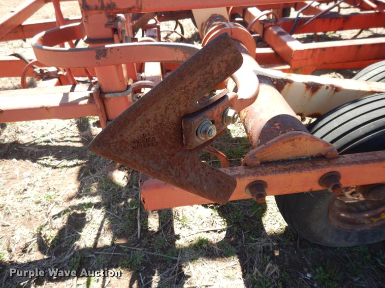 image for item DF4364 Krause 4100 field cultivator