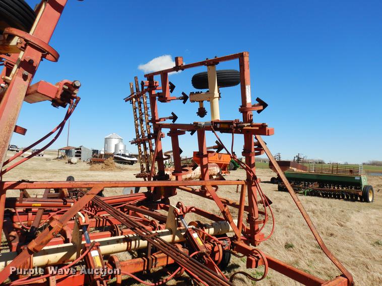 image for item DF4367 Krause 4100 field cultivator