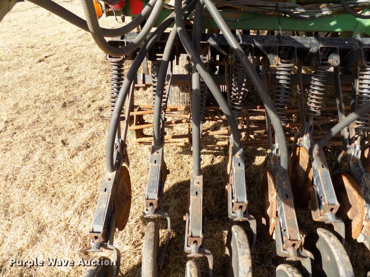 image for item DF4370 John Deere 730 air seeder