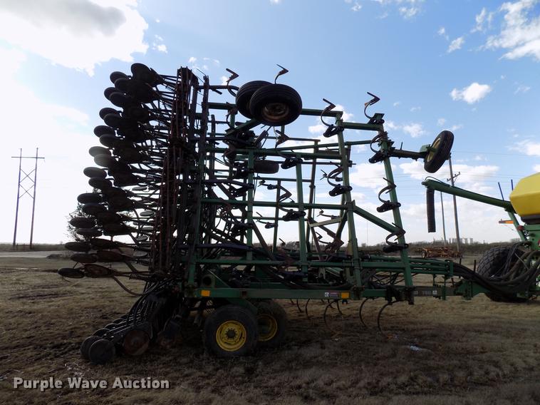 image for item DF4370 John Deere 730 air seeder