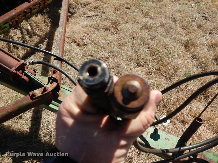 image for item DF4371 John Deere 8300 grain drill