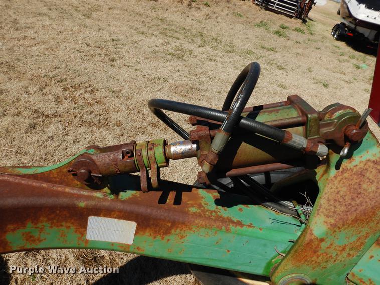 image for item DF4376 John Deere 3710 nine bottom plow