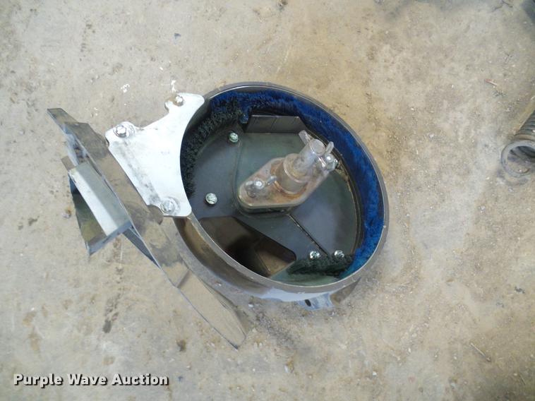 image for item DF7148 Kinze 2000 no-till planter