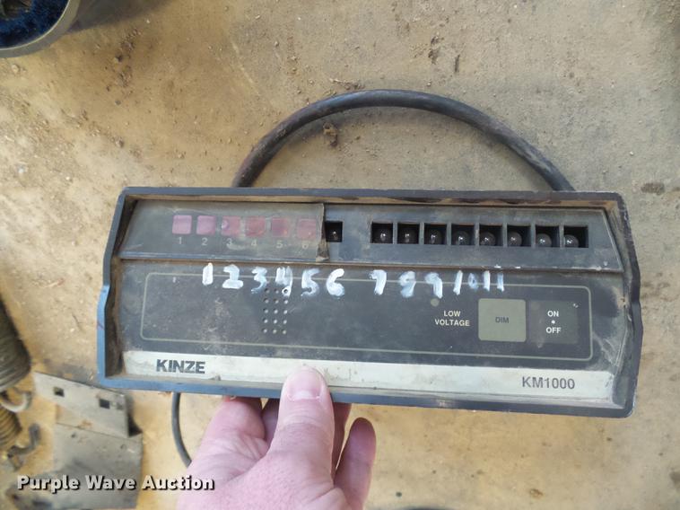 image for item DF7148 Kinze 2000 no-till planter