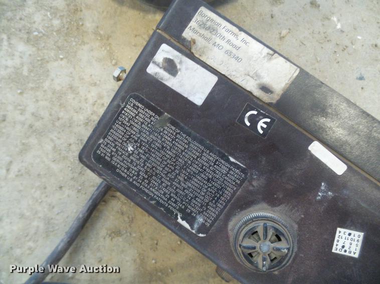 image for item DF7148 Kinze 2000 no-till planter