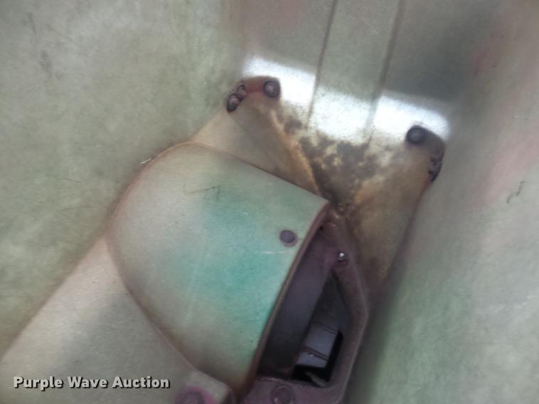 image for item DF7148 Kinze 2000 no-till planter