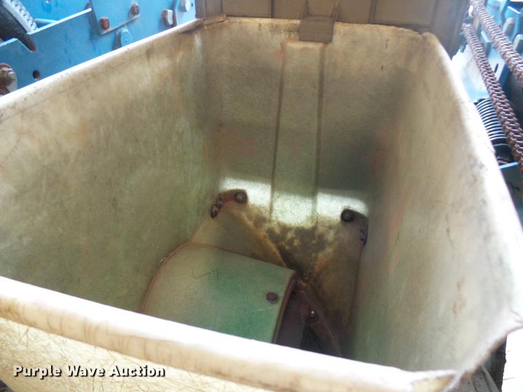 image for item DF7148 Kinze 2000 no-till planter