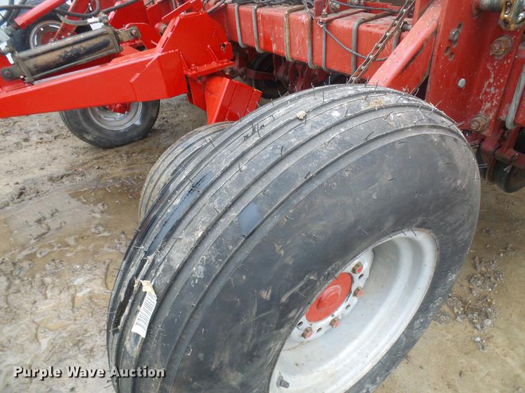 image for item DF7149 Case IH 5400 Soybean Special grain drill