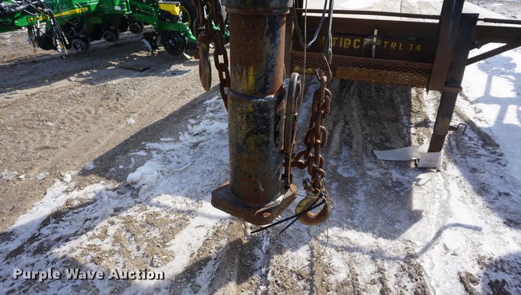 image for item DF7646 2002 Neal equipment trailer