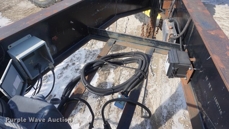 image for item DF7646 2002 Neal equipment trailer