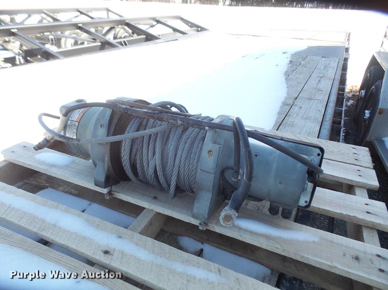 image for item DF7647 2009 PJ equipment trailer