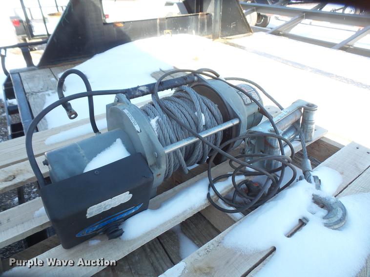 image for item DF7647 2009 PJ equipment trailer