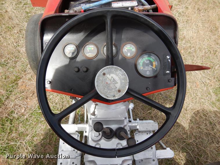 image for item DK9819 Massey-Ferguson 230 tractor