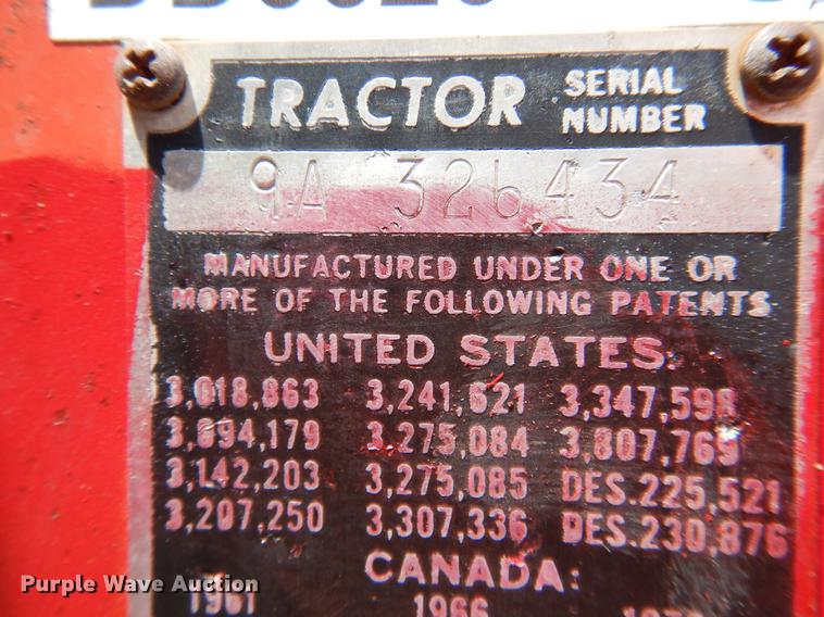 image for item DK9819 Massey-Ferguson 230 tractor