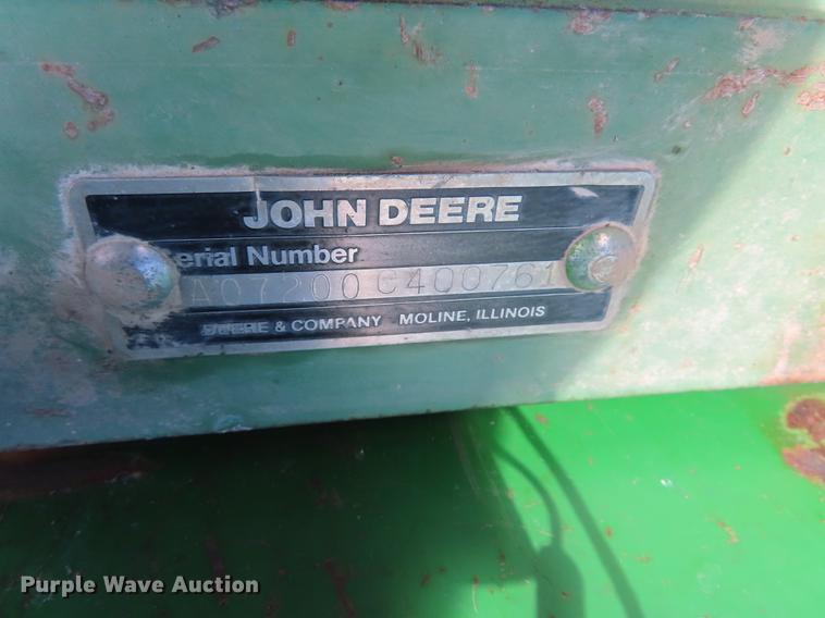 image for item DN9072 John Deere 7200 planter